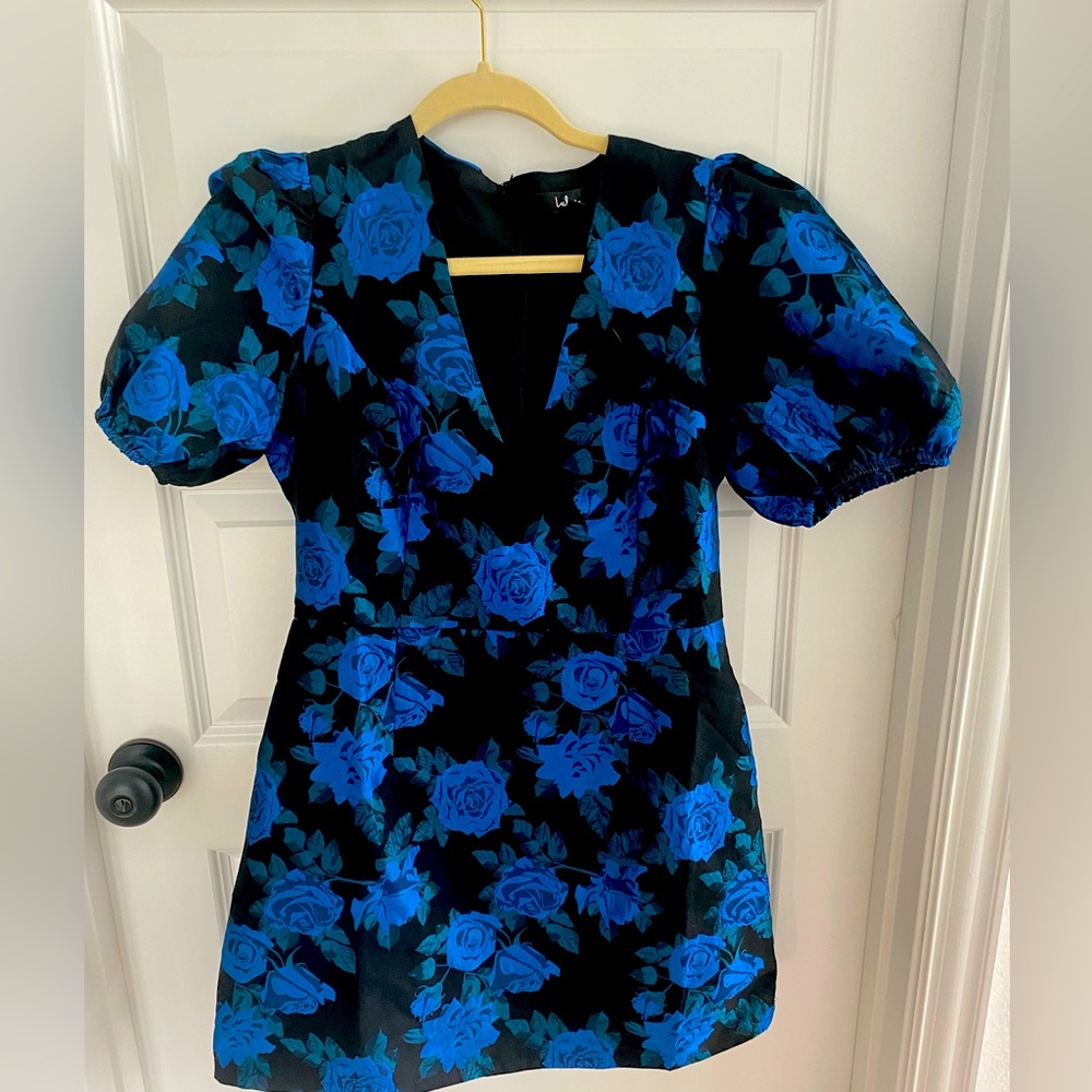 Size Medium Lulu’s dress